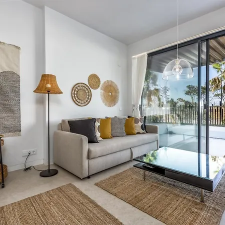 Vivi Homes - Sana Pool, Sauna, Gym & Apartment Torremolinos