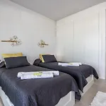 Vivi Homes - Sana Pool, Sauna, Gym & Apartman