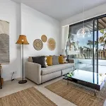 Vivi Homes - Sana Pool, Sauna, Gym & Apartman Torremolinos