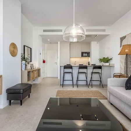 Vivi Homes - Sana Pool, Sauna, Gym&beach *
